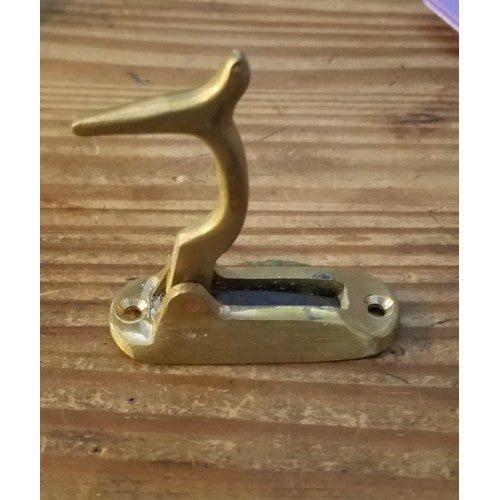 Trace holders