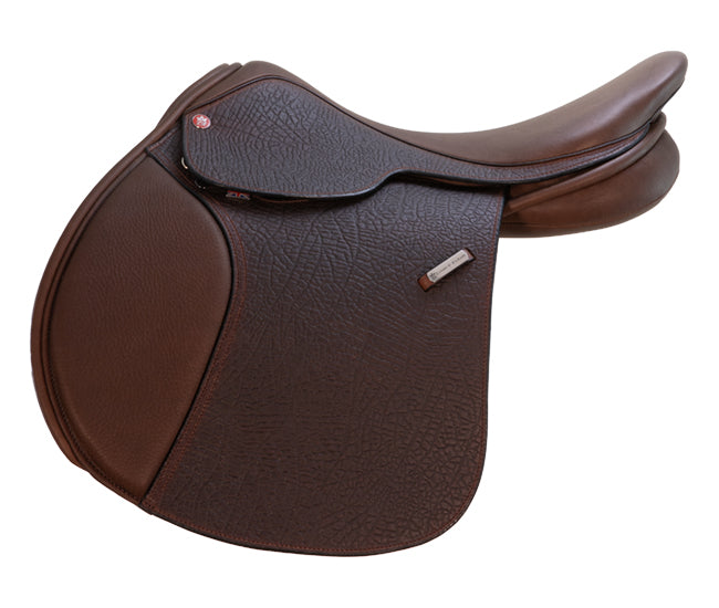 Lovatt & Ricketts Elan close contact saddle forward flap