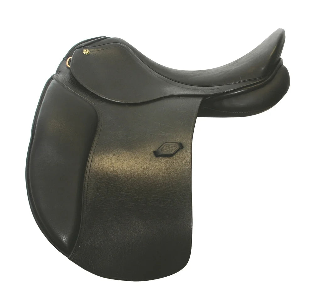 HDR Pro buffalo dressage saddle