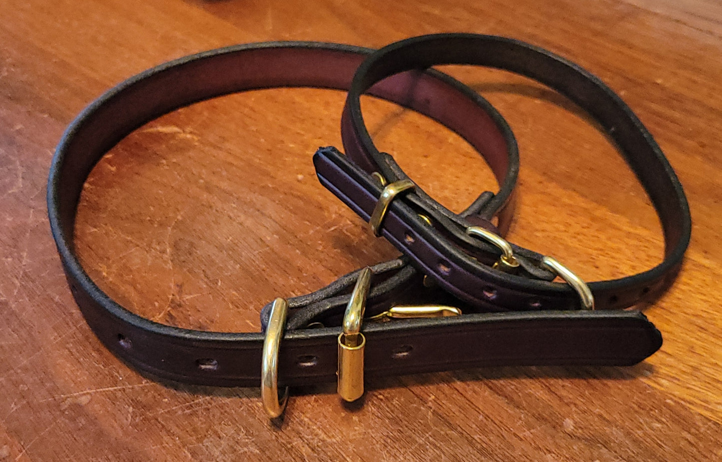 English bridle leather dog collar with plate